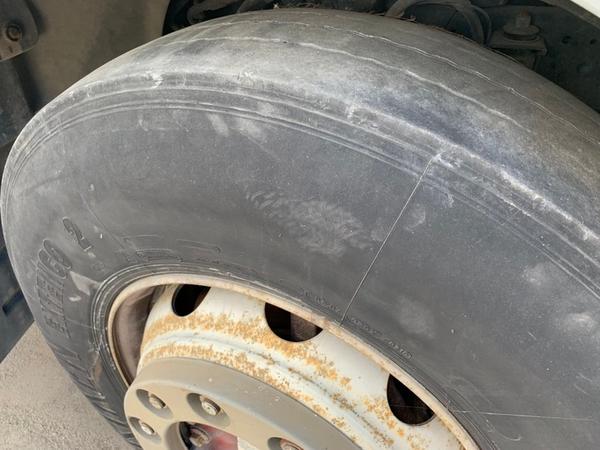 2#4376 Trattore stradale con cisterna trasportocarburanti Iveco Magirus in vendita - foto 2