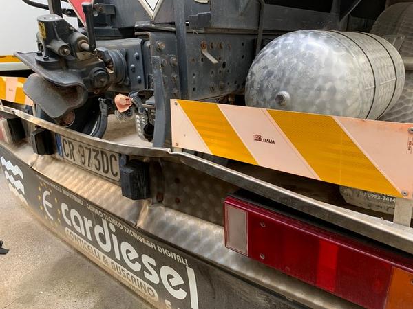 2#4376 Trattore stradale con cisterna trasportocarburanti Iveco Magirus in vendita - foto 16