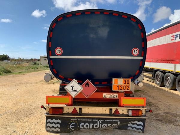 5#4376 Semirimorchio Cisterna per trasporto specifico di sostanze pericolose Acerbi in vendita - foto 2