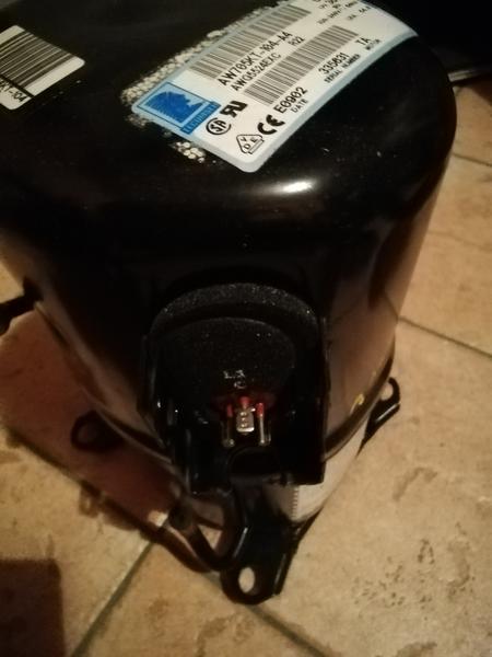 108#4377 Compressore Tecumseh aw705kt-104-a4 in vendita - foto 1