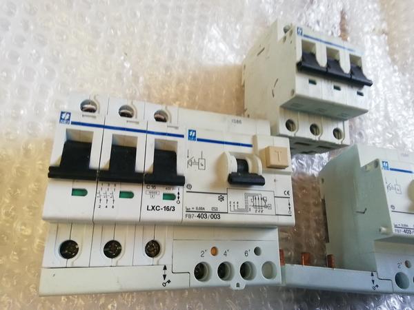 98#4377 Interrutore magnetotermico FB-7 403003 in vendita - foto 2