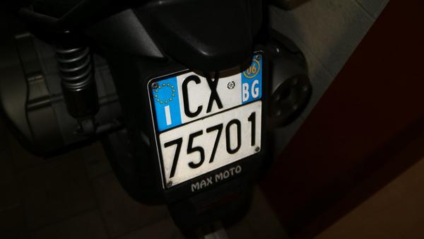 1#4380 Motociclo Kymco e arredi per ufficio in vendita - foto 3
