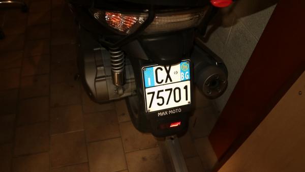 1#4380 Motociclo Kymco e arredi per ufficio in vendita - foto 7