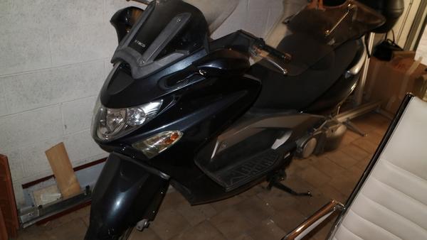 1#4380 Motociclo Kymco e arredi per ufficio in vendita - foto 8
