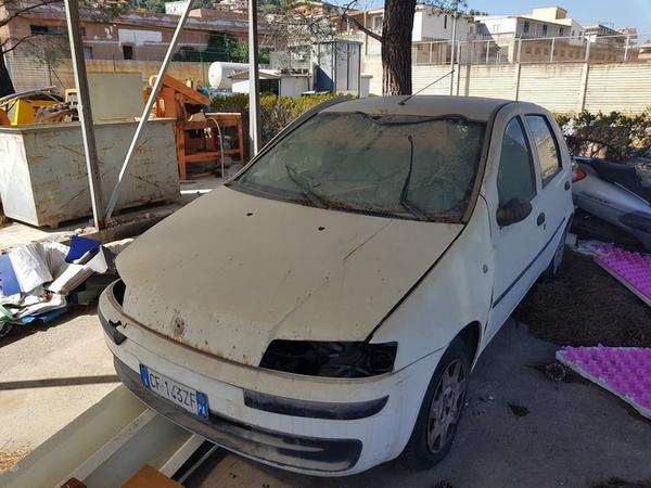 4#4381 Autoveicoli da rottamare in vendita - foto 4