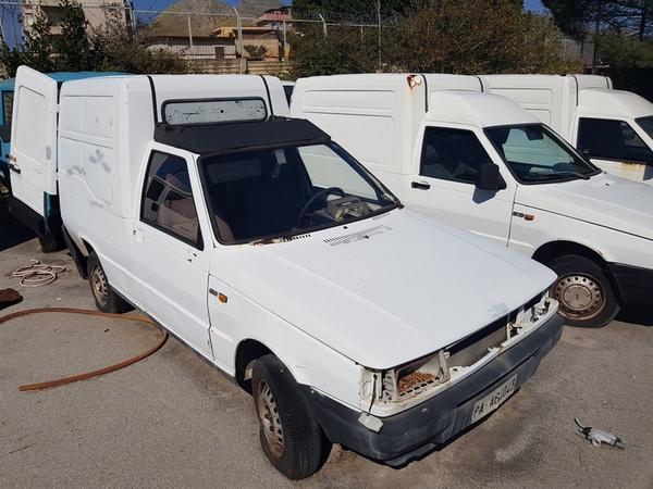 4#4381 Autoveicoli da rottamare in vendita - foto 7