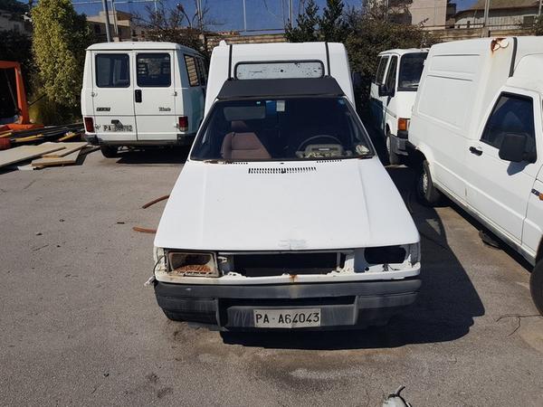 4#4381 Autoveicoli da rottamare in vendita - foto 8