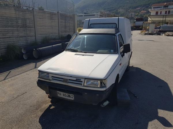 4#4381 Autoveicoli da rottamare in vendita - foto 18