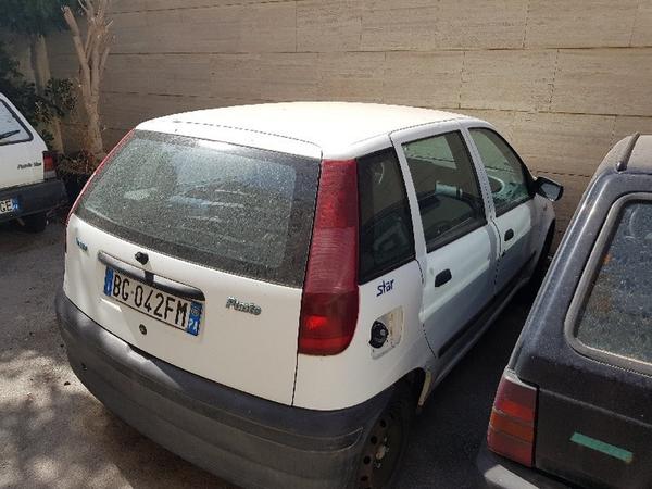 4#4381 Autoveicoli da rottamare in vendita - foto 31