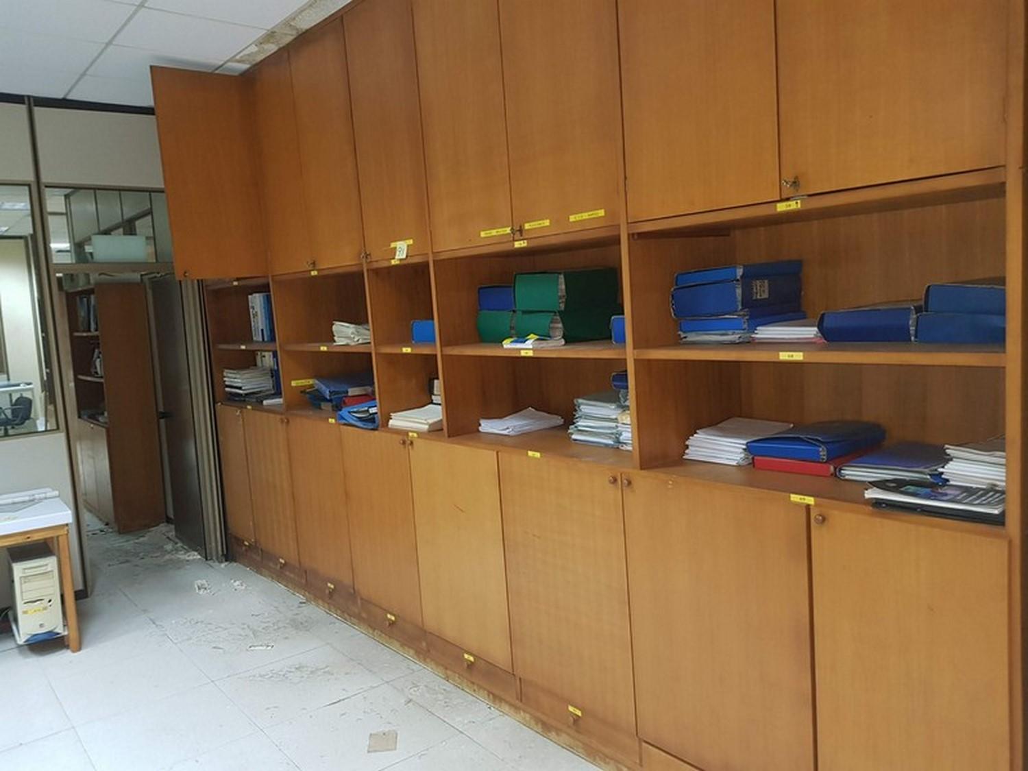 Lot Office equipment
