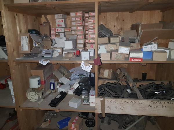 7#4381 Ricambi e attrezzature per il settore dell'impiantistica edile in vendita - foto 25