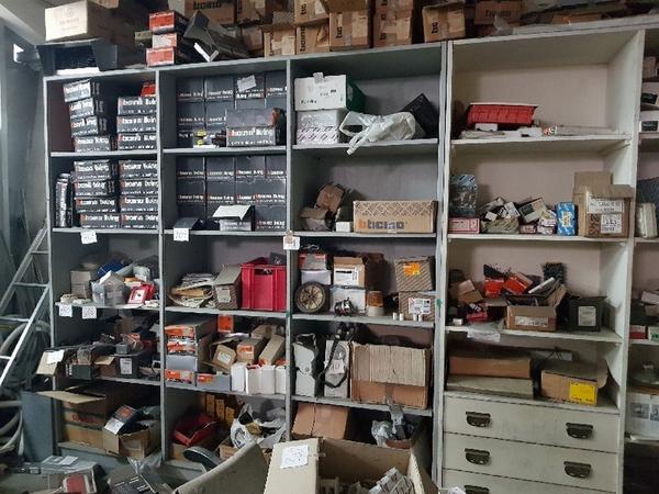 7#4381 Ricambi e attrezzature per il settore dell'impiantistica edile in vendita - foto 35