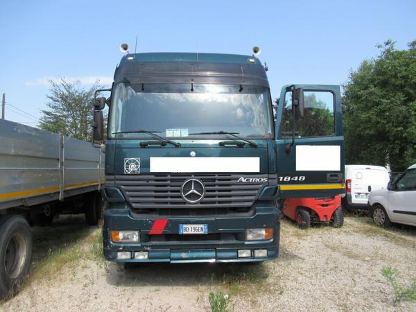 2#4383 Autocarro Mercedes Benz 1848 con gru posteriore in vendita - foto 2