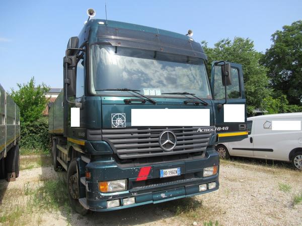 2#4383 Autocarro Mercedes Benz 1848 con gru posteriore in vendita - foto 3