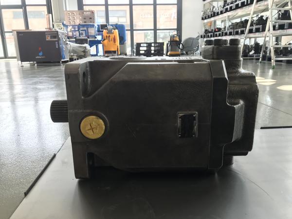 1#4388 Pompa idraulica Bosch-Rexroth A4F0250 / 30R-PZB25N00 in vendita - foto 2