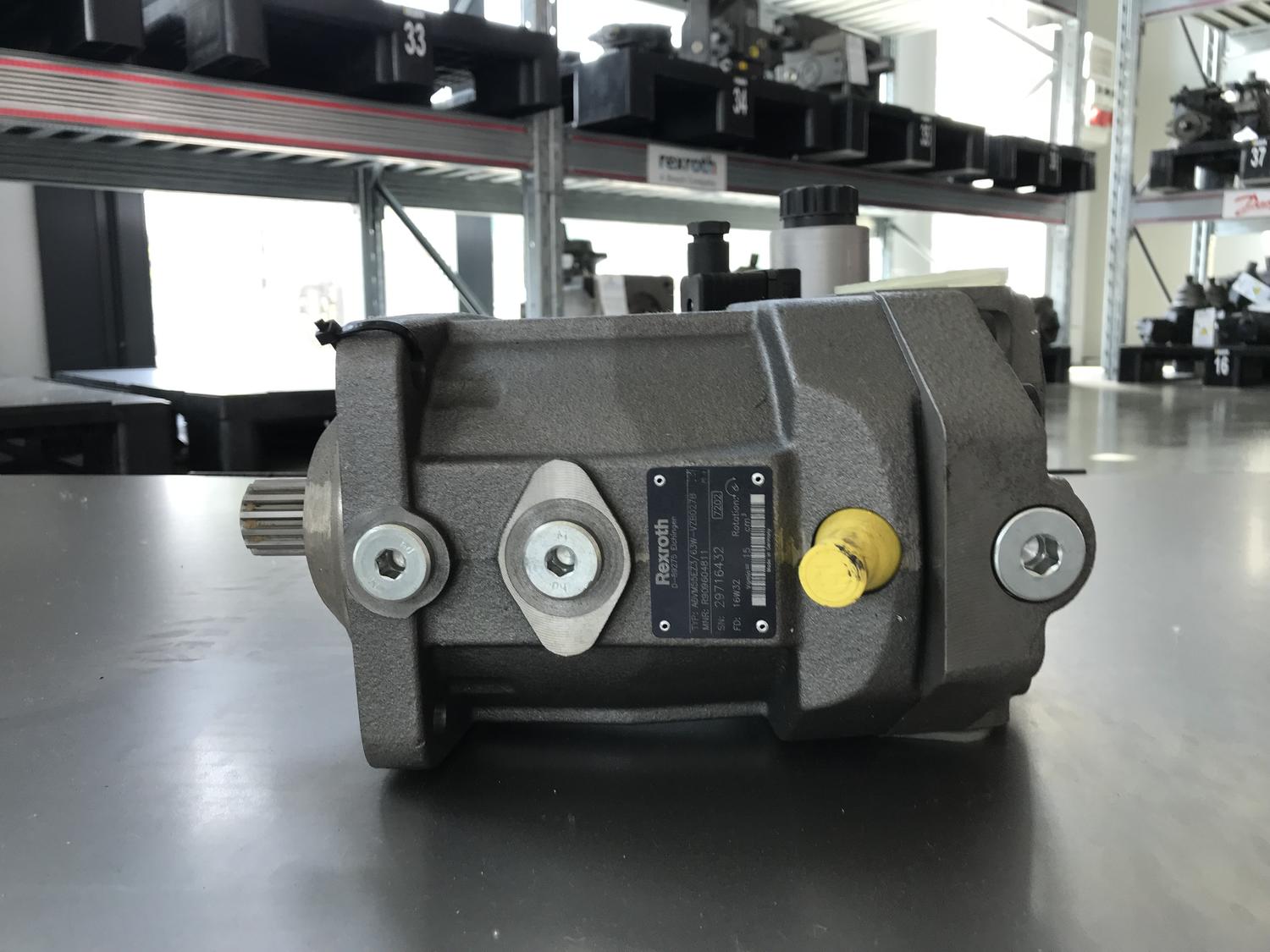 Lot Hydraulic motor BoschRexroth A6VM55EZ3/63WVZB027B