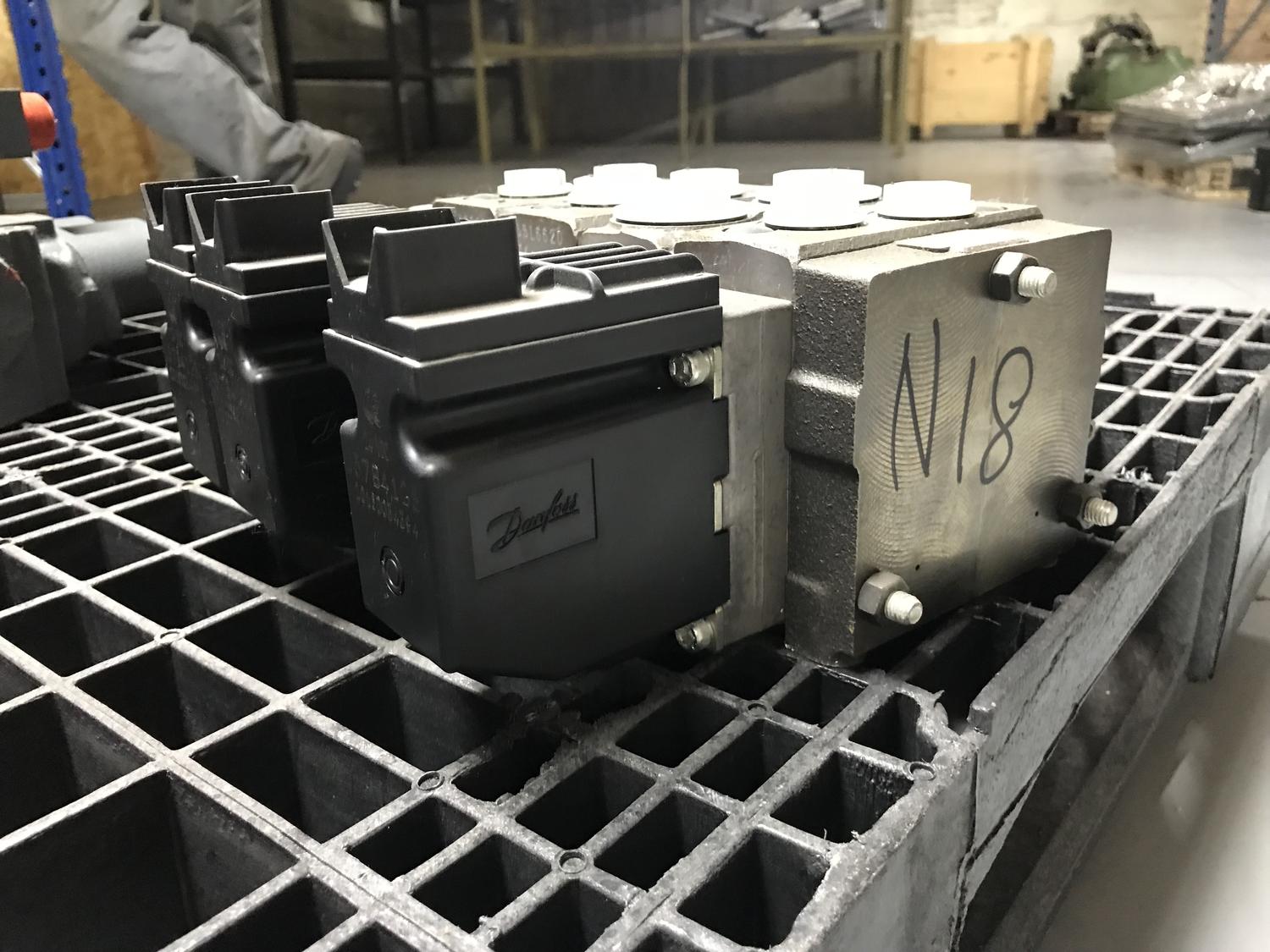 Lot Distributor Danfoss PVG 11050823