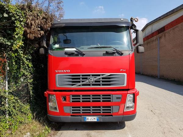 4044#4392 Autocarro Volvo in vendita - foto 3