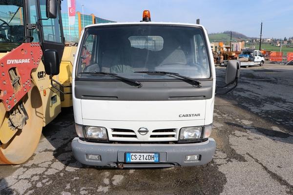 1158#4393 Autocarro Nissan Cabstar in vendita - foto 2