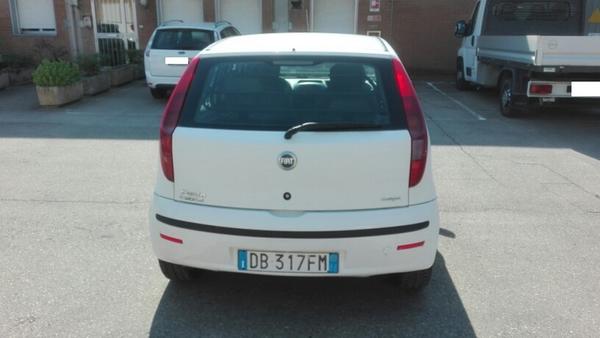 1181#4393 Autocarro Fiat Punto Van in vendita - foto 4
