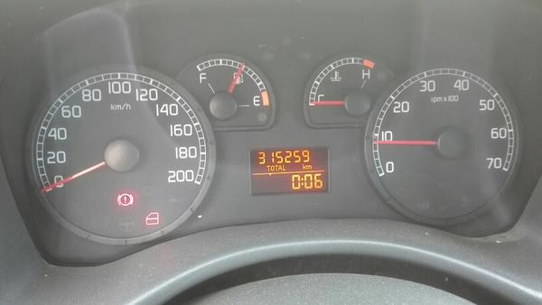 1187#4393 Autocarro Fiat Punto Van in vendita - foto 2