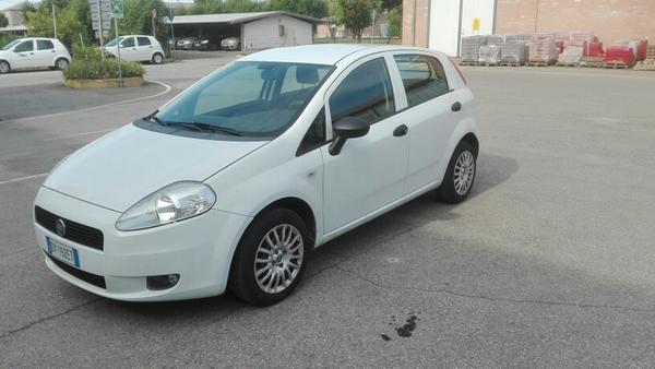 1206#4393 Autocarro Fiat Grande Punto Van in vendita - foto 2