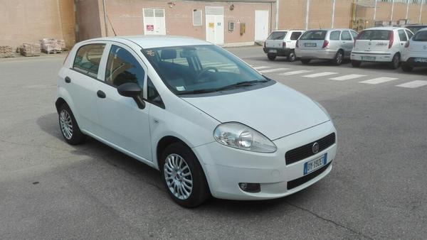 1206#4393 Autocarro Fiat Grande Punto Van in vendita - foto 3