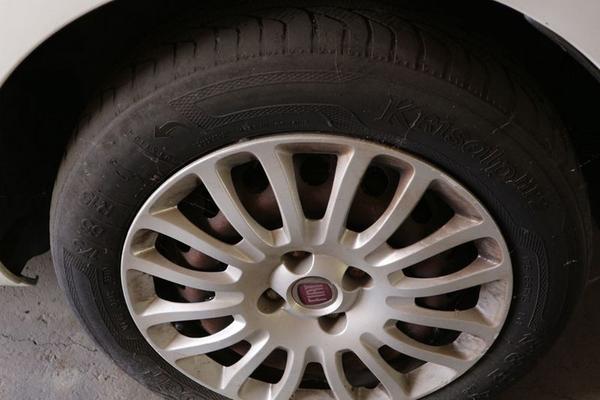 1206#4393 Autocarro Fiat Grande Punto Van in vendita - foto 9