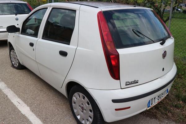 1208#4393 Autocarro Fiat Punto Van in vendita - foto 9
