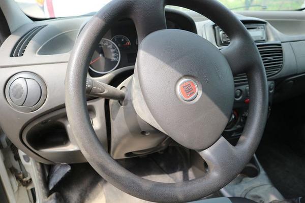 1208#4393 Autocarro Fiat Punto Van in vendita - foto 16