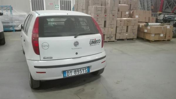 1212#4393 Autocarro Fiat Punto Van in vendita - foto 2