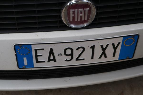 1216#4393 Autocarro Fiat Grande Punto Van in vendita - foto 2