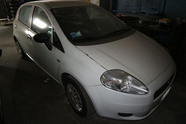 1218#4393 Autocarro Fiat Grande Punto Van in vendita - foto 1
