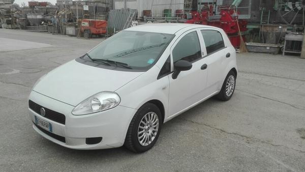 1226#4393 Autocarro Fiat Grande Punto Active in vendita - foto 2