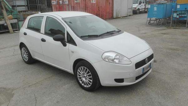 1226#4393 Autocarro Fiat Grande Punto Active in vendita - foto 3