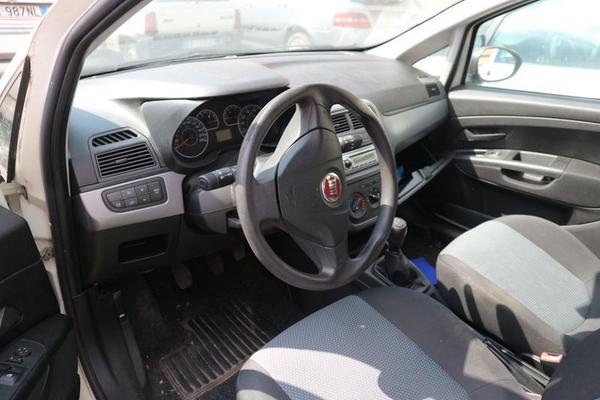 1231#4393 Autocarro Fiat Grande Punto Active in vendita - foto 17