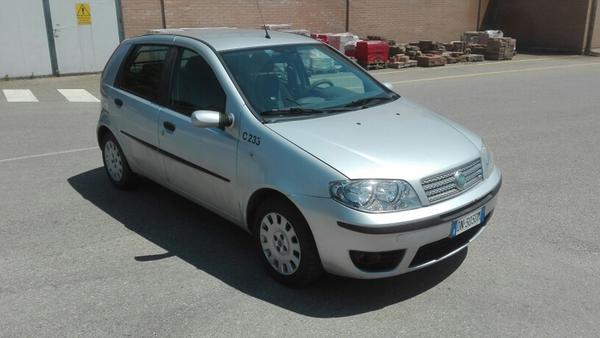 1233#4393 Autocarro Fiat Punto in vendita - foto 3