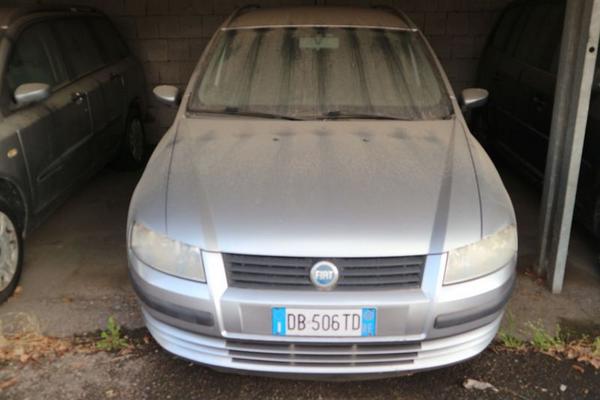 2039#4393 Autovettura Fiat Stilo in vendita - foto 2