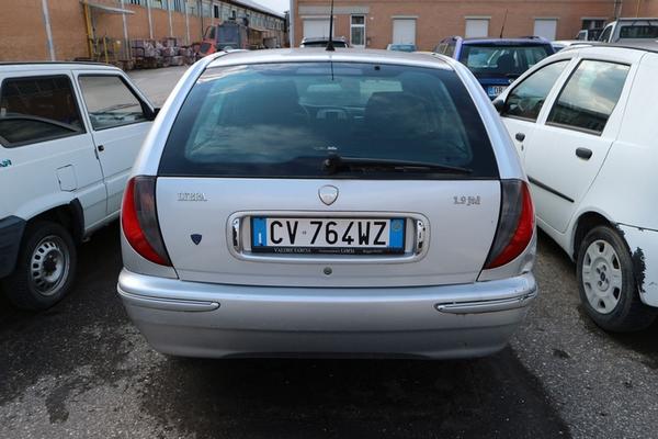 2042#4393 Autovettura Lancia Lybra in vendita - foto 10