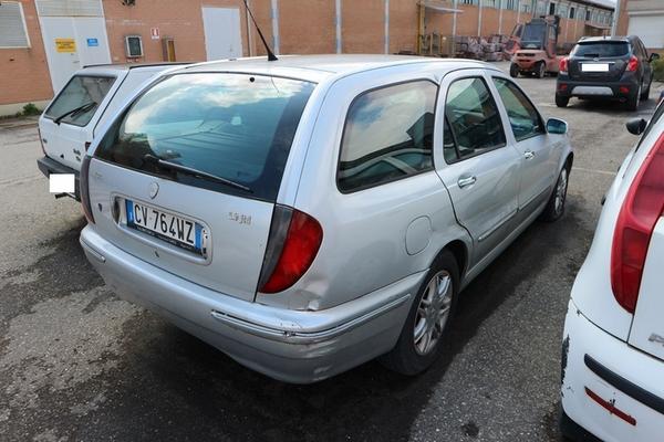 2042#4393 Autovettura Lancia Lybra in vendita - foto 11