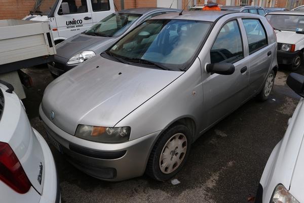 2045#4393 Autovettura Fiat Punto in vendita - foto 2