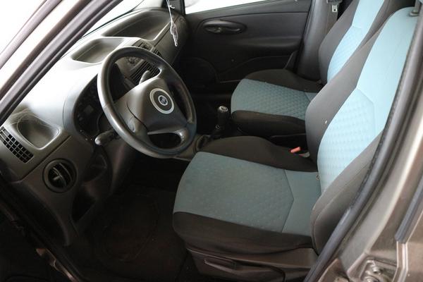 2205#4393 Autovettura Fiat Punto in vendita - foto 9