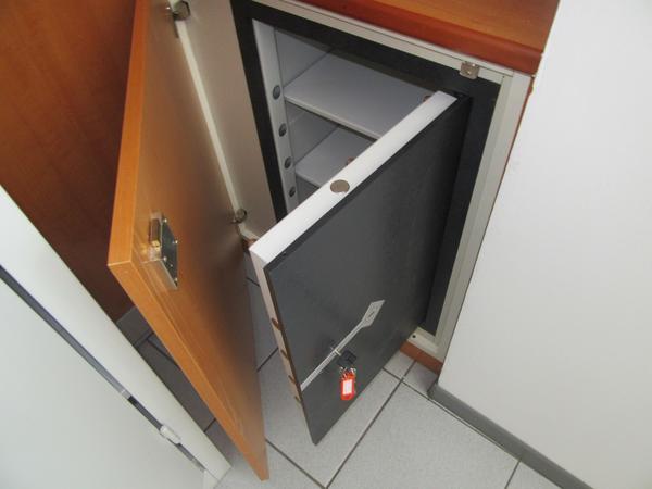 1#4404 Attrezzature elettroniche per ufficio in vendita - foto 29