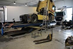 Sale of a company dedicated to the trade and repair of vehicles - Lot 1 (Auction 4405)