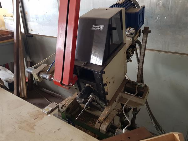 10#4410 Anubatrice semiautomatica per persiane Marzani Macchine e sega radiale Omga in vendita - foto 3