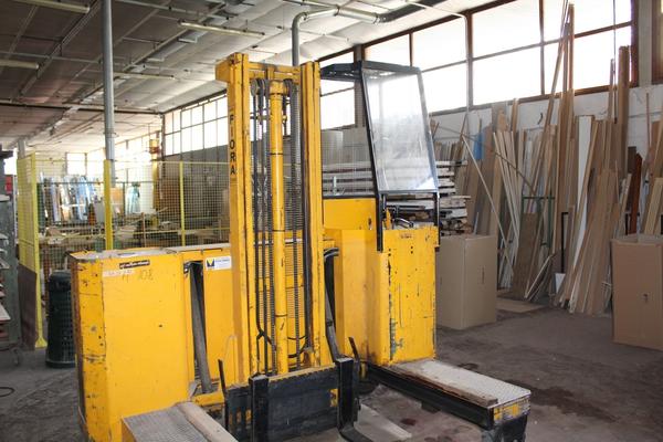 Carrelli elevatori in vendita