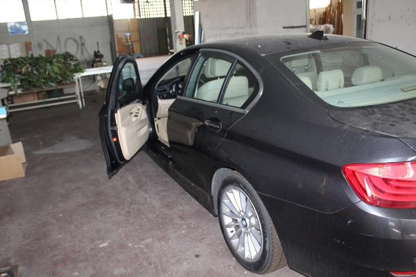 37#4410 Autovettura BMW 530D in vendita - foto 4