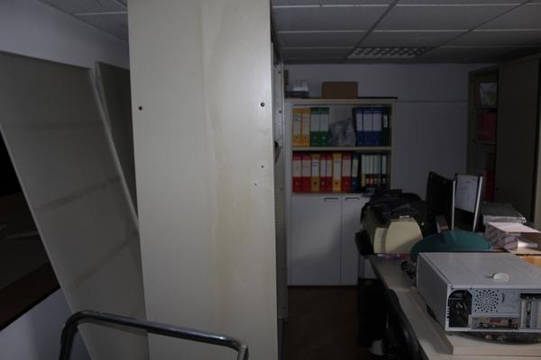 48#4410 Attrezzatura e arredi da ufficio in vendita - foto 2