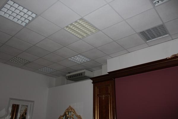 48#4410 Attrezzatura e arredi da ufficio in vendita - foto 14