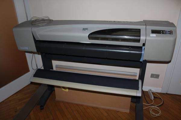 51#4410 Plotter HP Designjet e arredi ufficio in vendita - foto 1